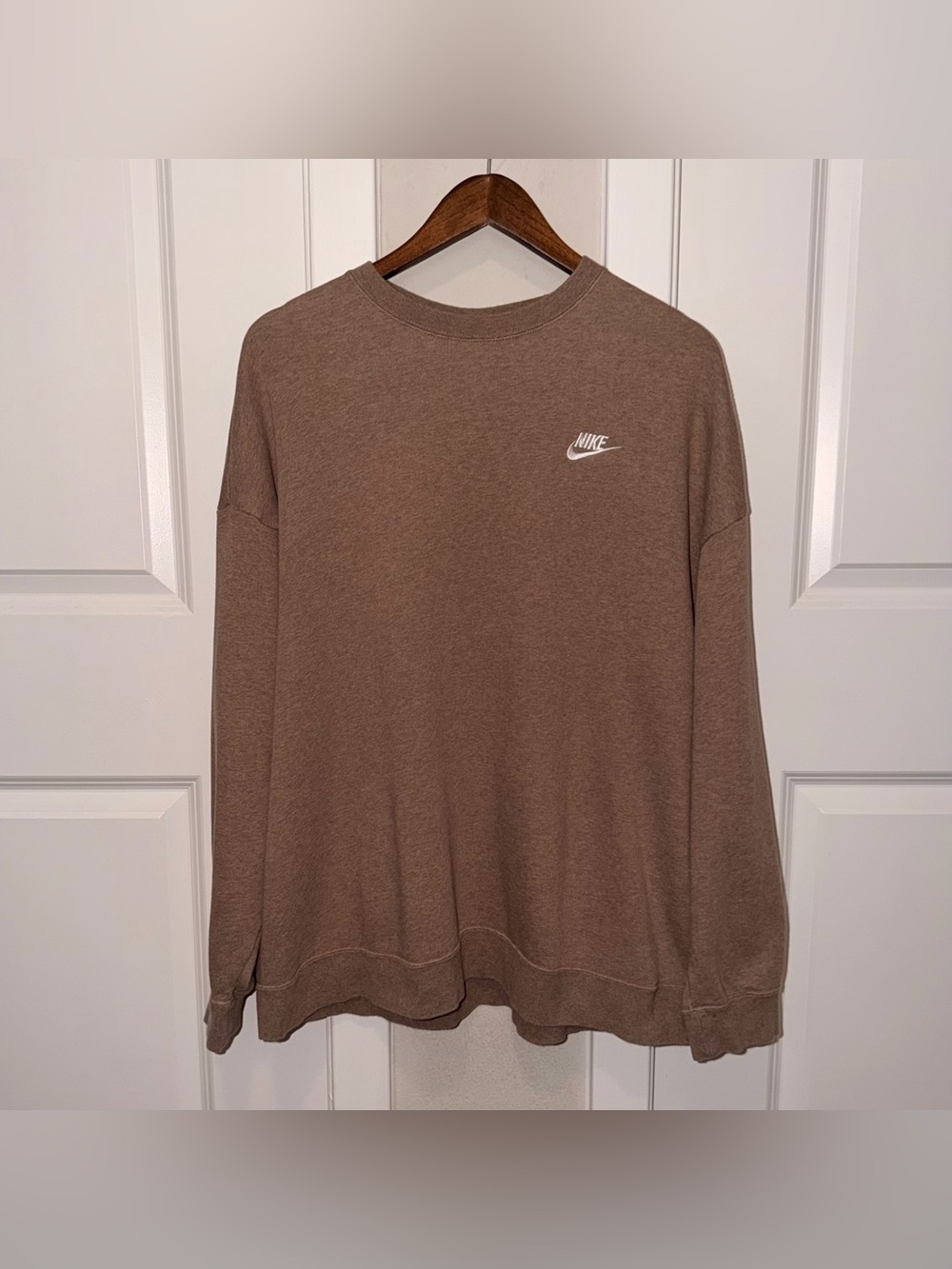 Nike Men's Taupe Crewneck Sweatshirt with White Logo Size XL